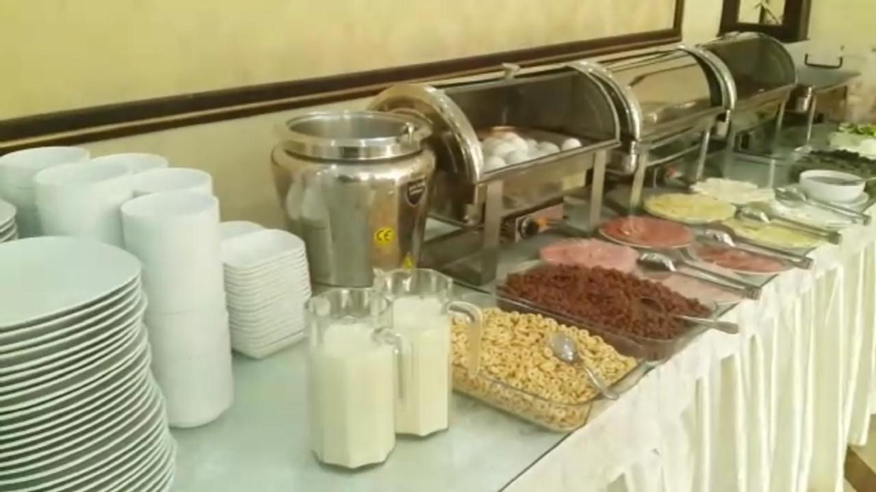 Askar Hotel Bakoe Buitenkant foto
