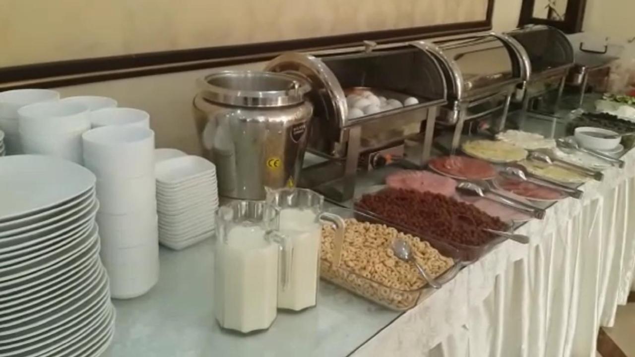 Askar Hotel Bakoe Buitenkant foto